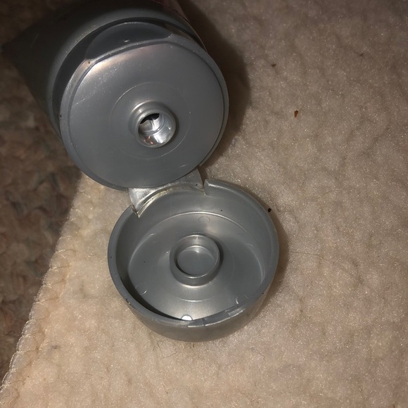 $6 add to bundle! NWT ARCONA wine hydrating mask. Size 1 ounce. - Picture 4 of 6